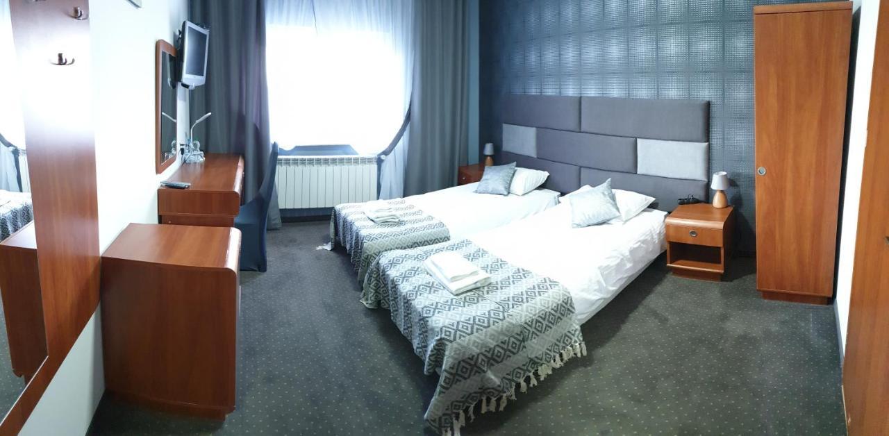 Hotel Bursztynowy Jozefow na Wisla Exterior foto